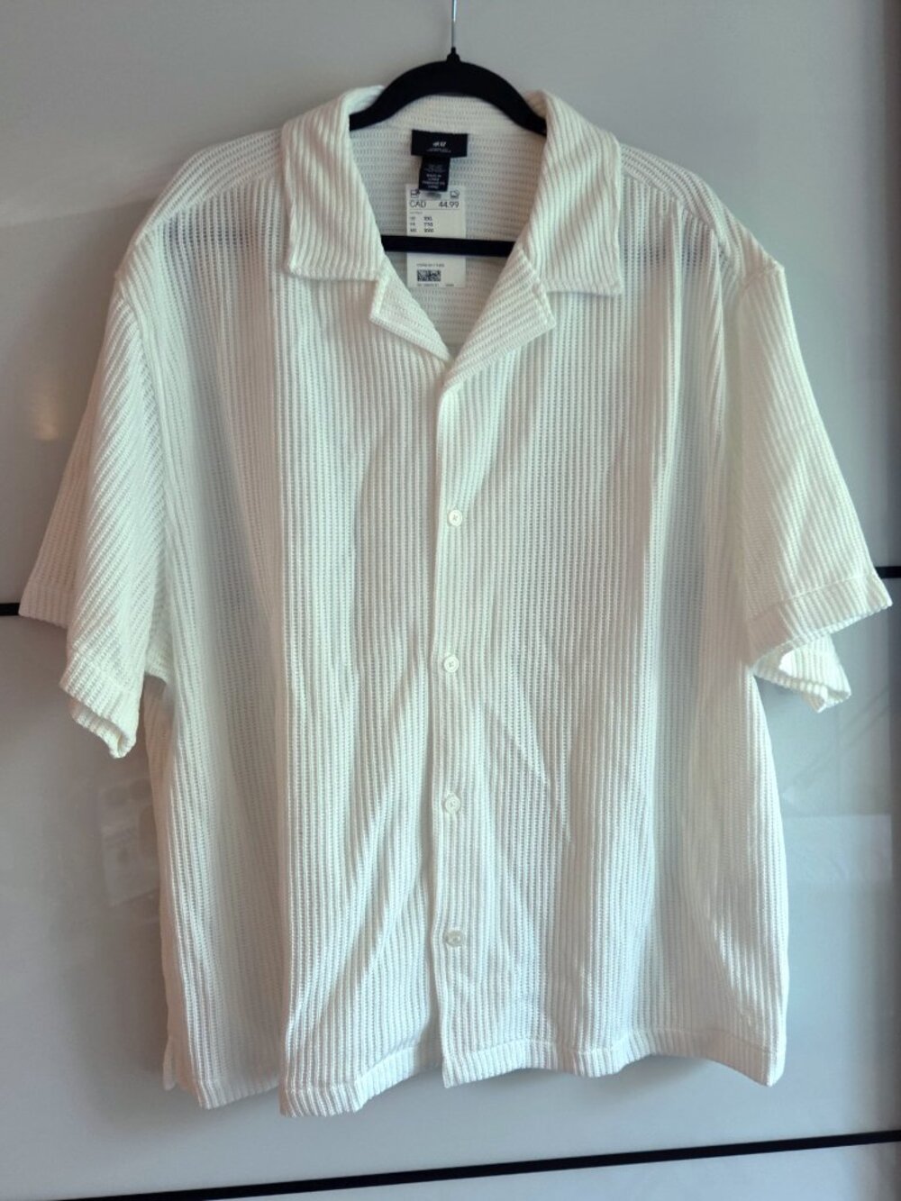 H&M Men's White Loose-fit Ribbed Resort Shirt